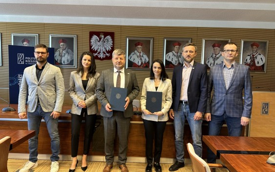 Umowa o współpracy CSA PRz a KS DevelopRes